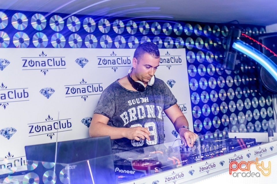 Exclusive Extravaganza Party, 