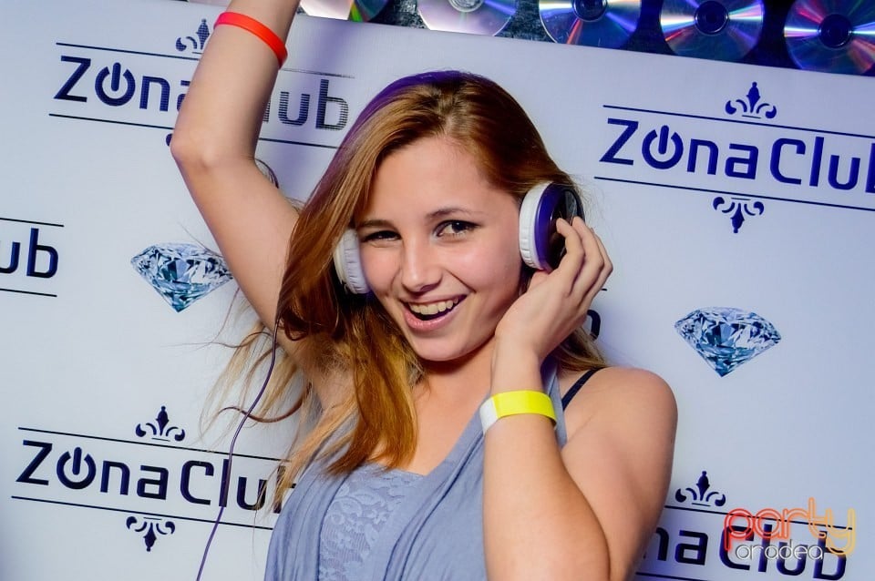 Exclusive Extravaganza Party, 