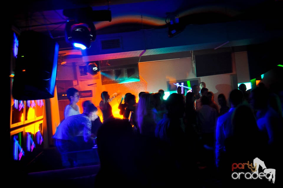 Fashion Night Dressing Show, 