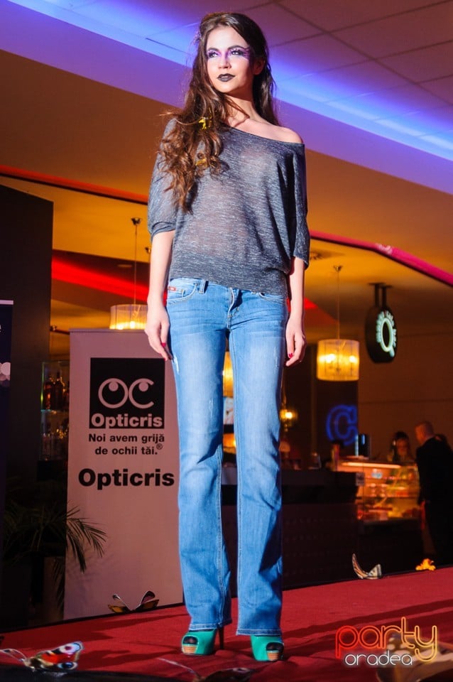 Fashion Weekend, Lotus Center