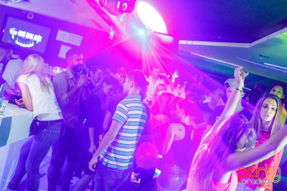 Feel The Beach Tour, 