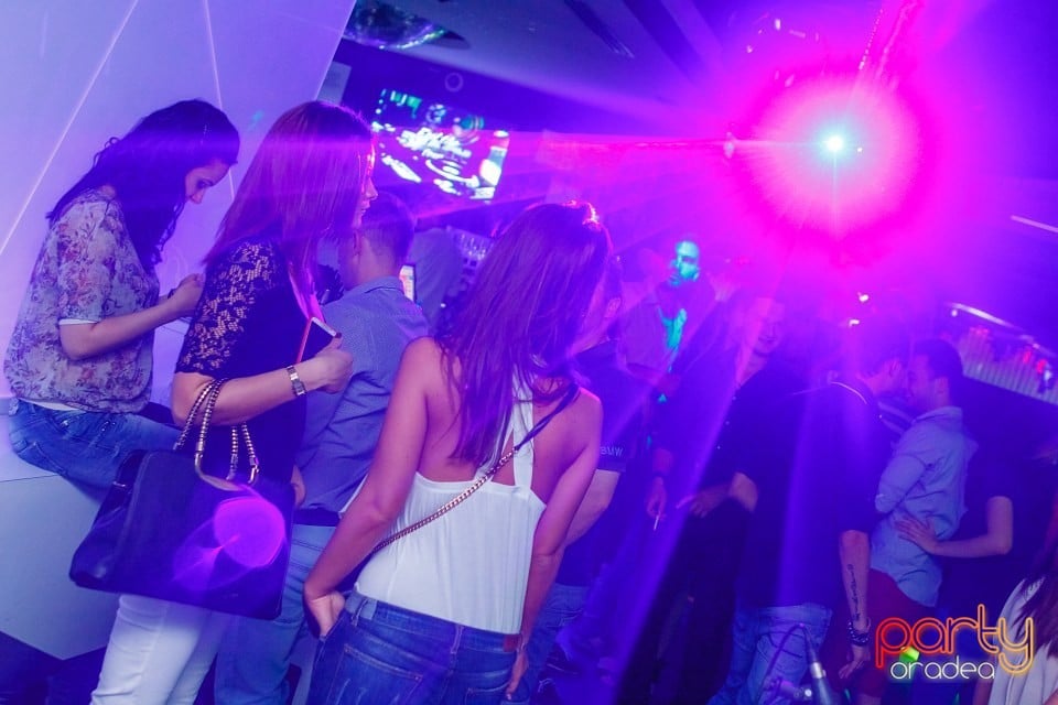 Feel The Beach Tour, 