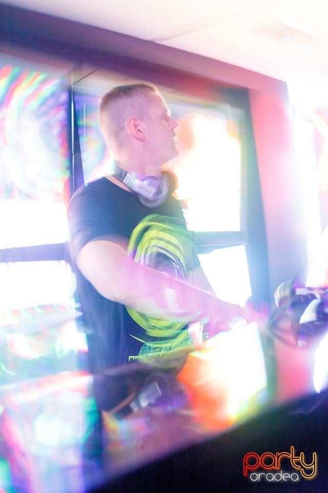 Feel The Beach Tour, 