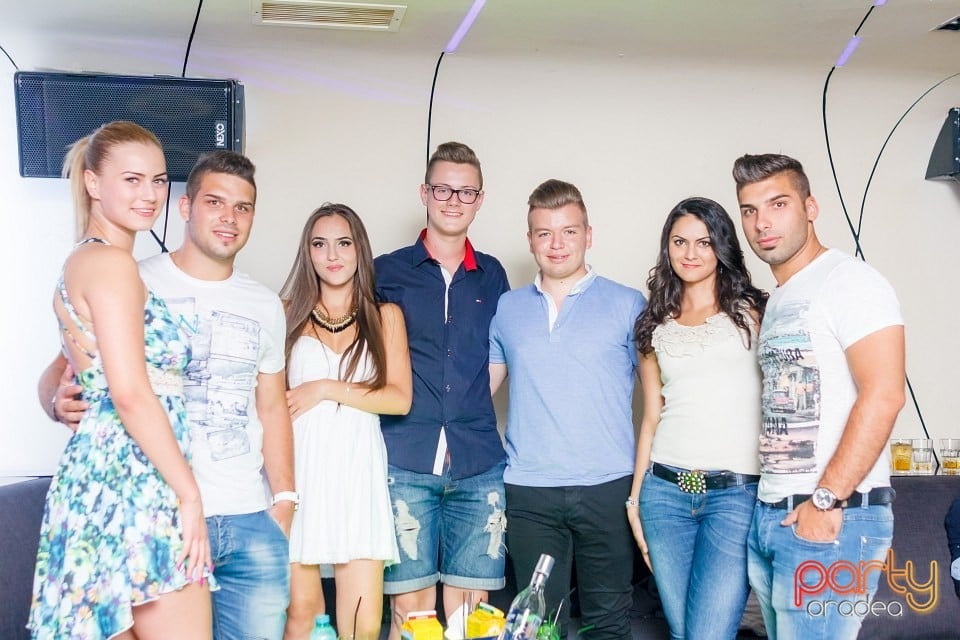 Feel The Beach Tour, 