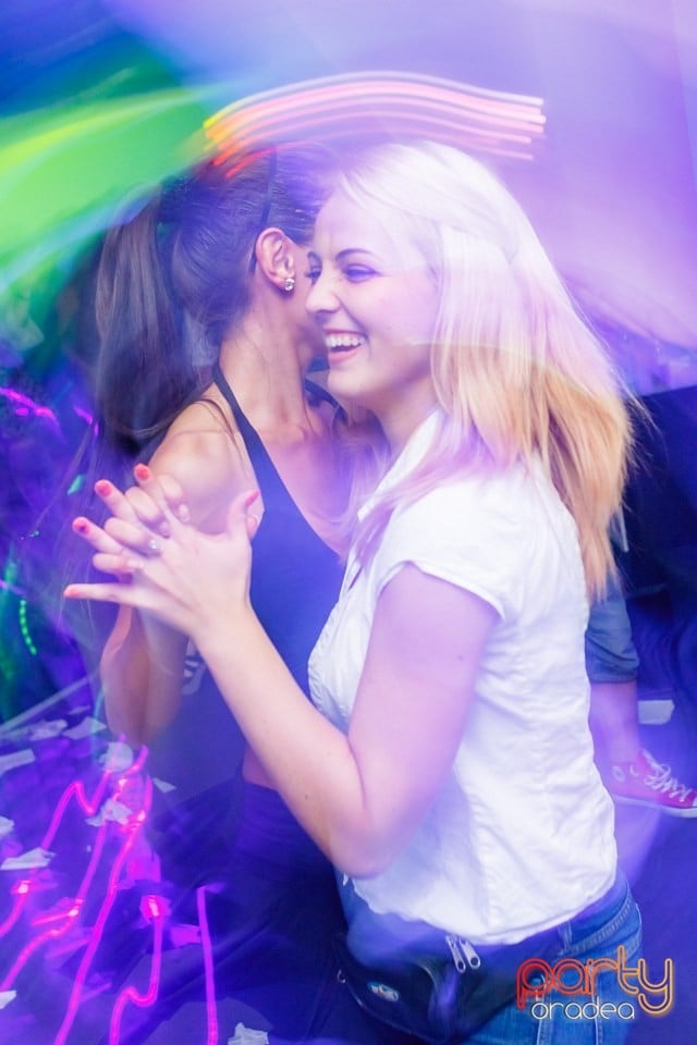 Feel The Beach Tour, 