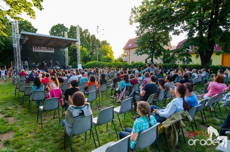 Festival Jazz, Posticum