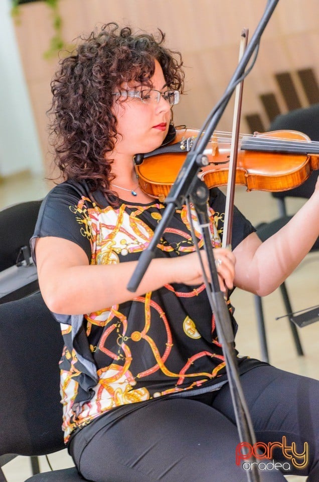 Festivalul Artelor Studenţeşti Vivat Academia, Universitatea din Oradea