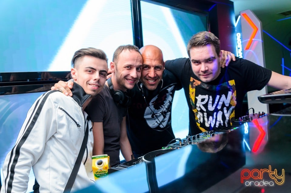 Flavius Miller în Avenue, 