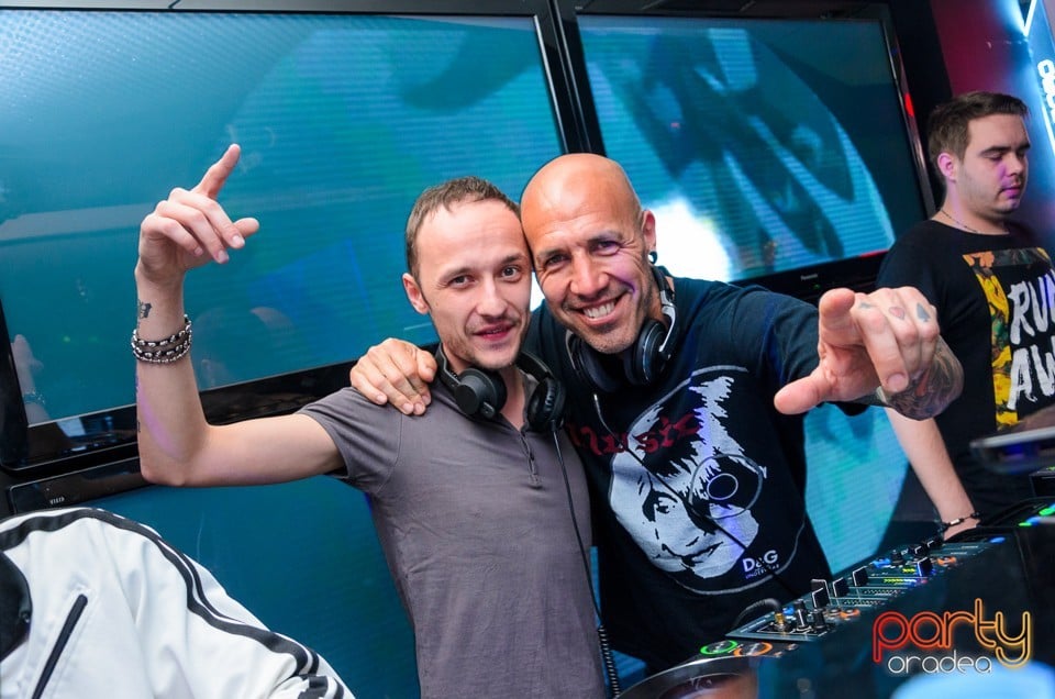 Flavius Miller în Avenue, 