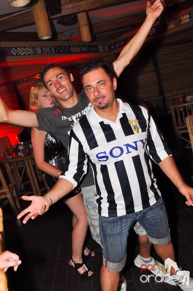 Football Party în Zulu Caffe, Zulu Caffe