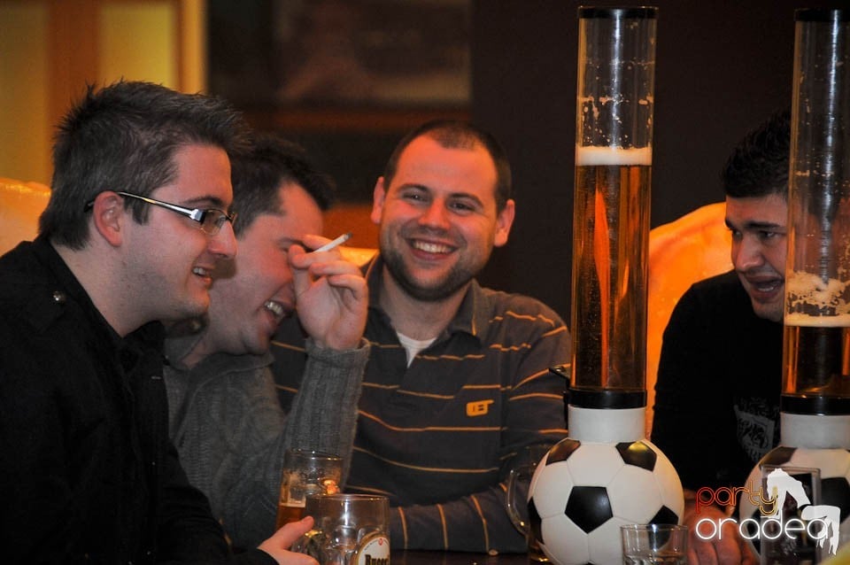 Fotbal, show, distracţie la Fabrica de Bere,