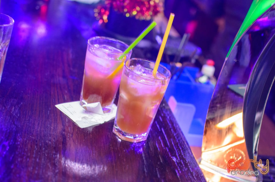 Friday Night Party, Green Pub