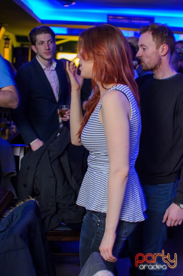 Friday Night Party, Green Pub