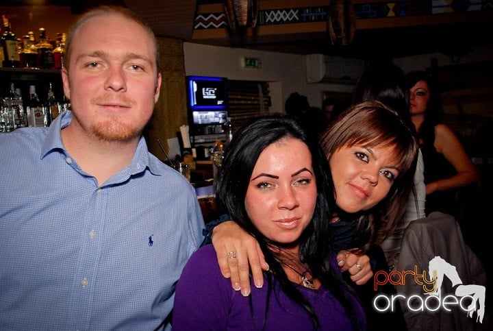 Friday Karaoke în Zulu, Zulu Caffe