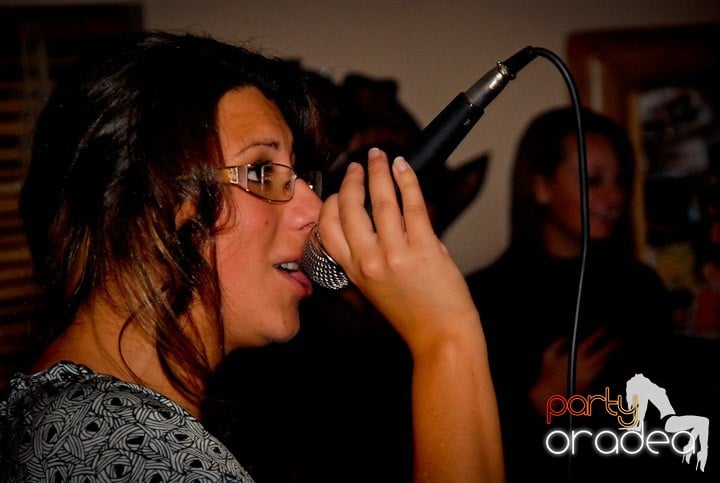 Friday Karaoke în Zulu, Zulu Caffe