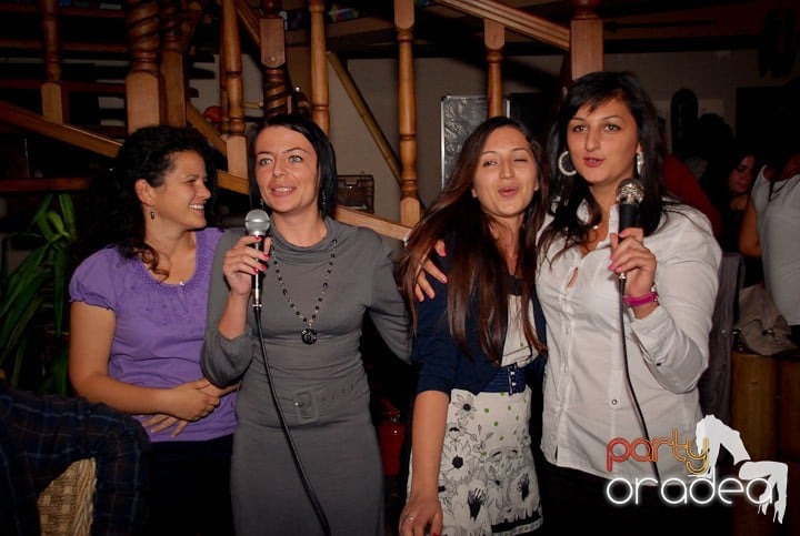 Friday Karaoke în Zulu, Zulu Caffe