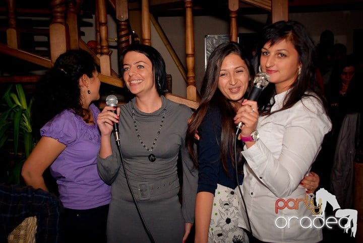 Friday Karaoke în Zulu, Zulu Caffe