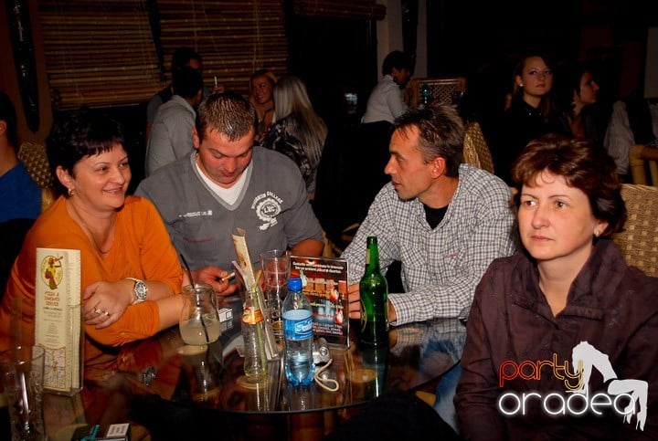 Friday Karaoke în Zulu, Zulu Caffe