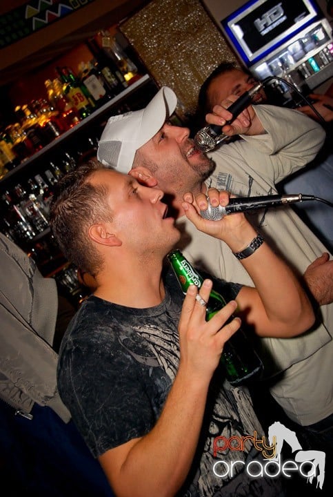 Friday Karaoke în Zulu, Zulu Caffe