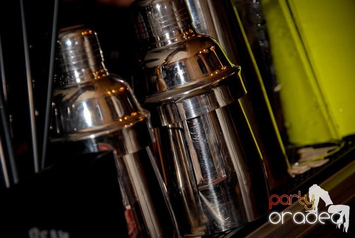 Friday Karaoke în Zulu, Zulu Caffe