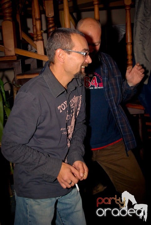 Friday Karaoke în Zulu, Zulu Caffe