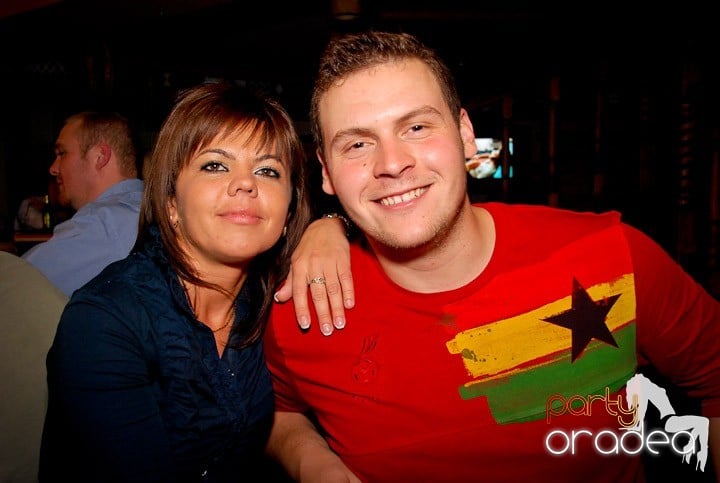 Friday Karaoke în Zulu, Zulu Caffe