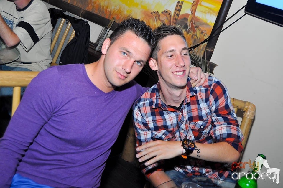 Friday Karaoke Party în Zulu, Zulu Caffe