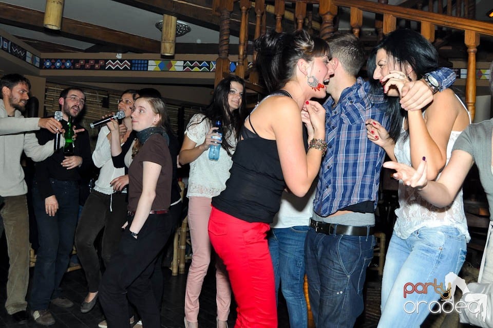 Friday Karaoke Party în Zulu, Zulu Caffe