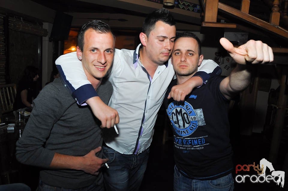 Friday Karaoke Party în Zulu, Zulu Caffe