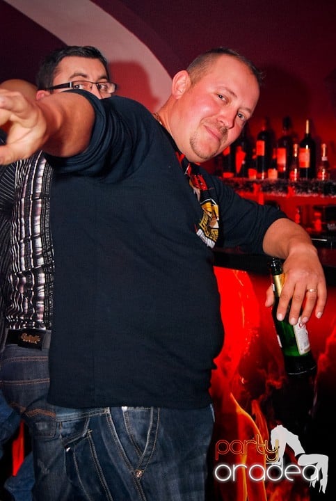 Friday Night @ Atti's, 