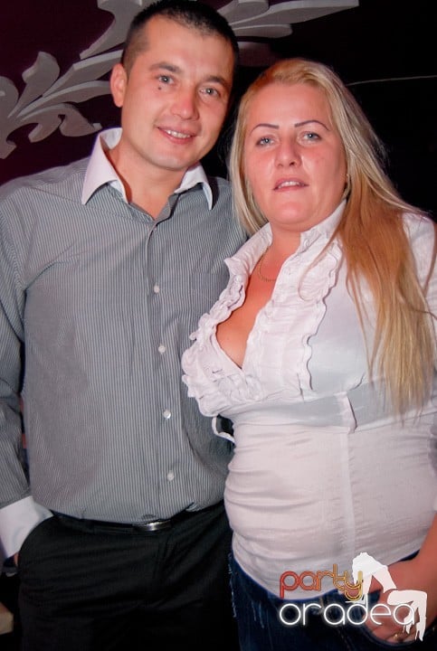 Friday Night @ Atti's, 