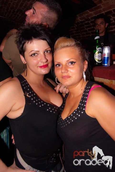 Friday Night @ Club Escape, 