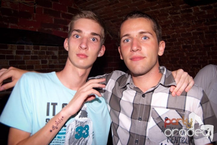 Friday Night @ Club Escape, 