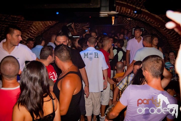 Friday Night @ Club Escape, 