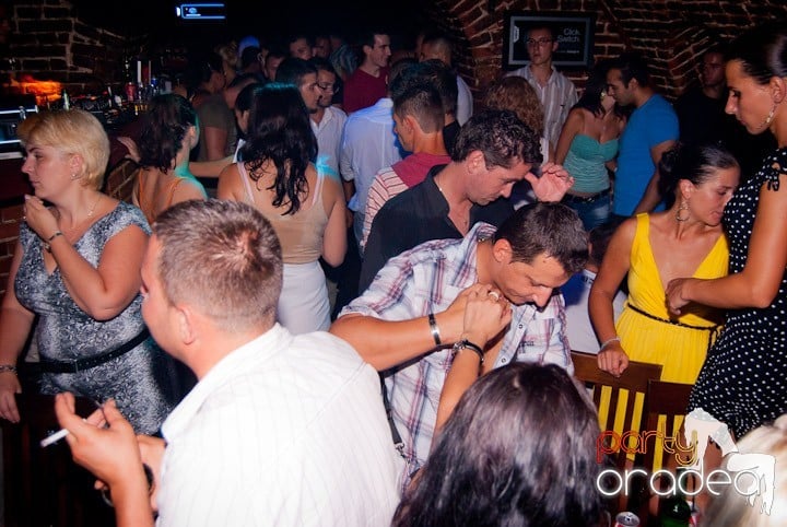 Friday Night @ Club Escape, 