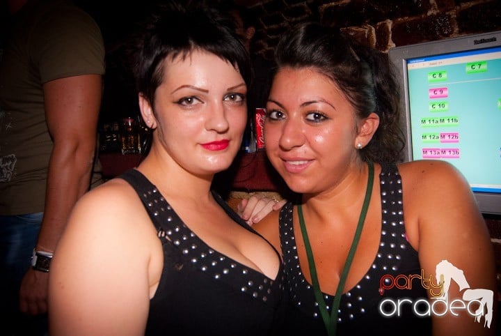 Friday Night @ Club Escape, 