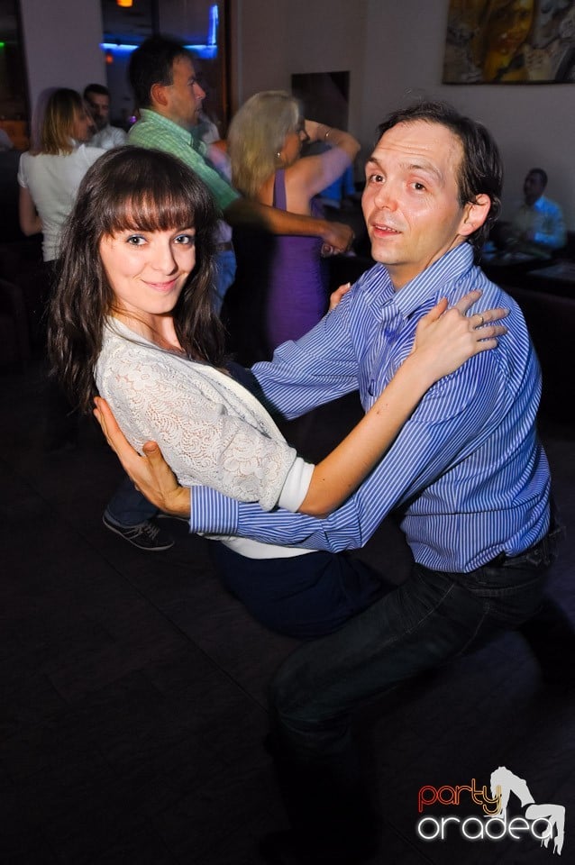 Friday Night Dance Party în Blondy's, 