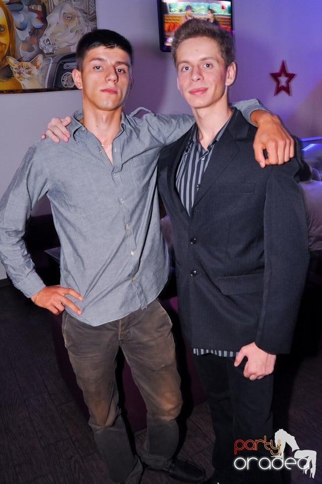 Friday Night Dance Party în Blondy's, 