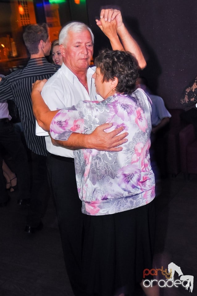 Friday Night Dance Party în Blondy's, 