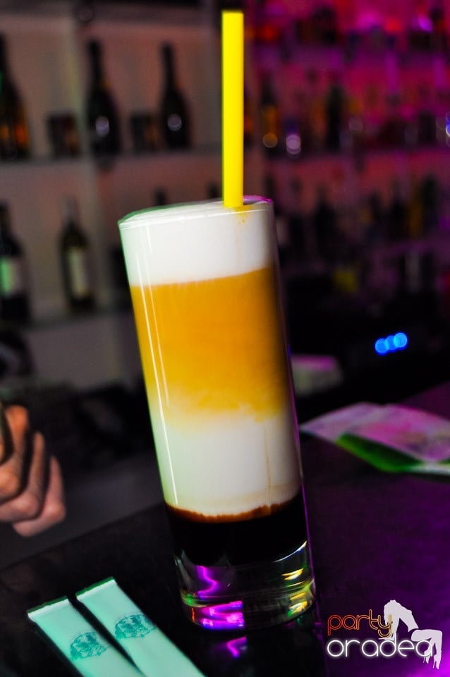 Friday Night Dance Party în Blondy's, 