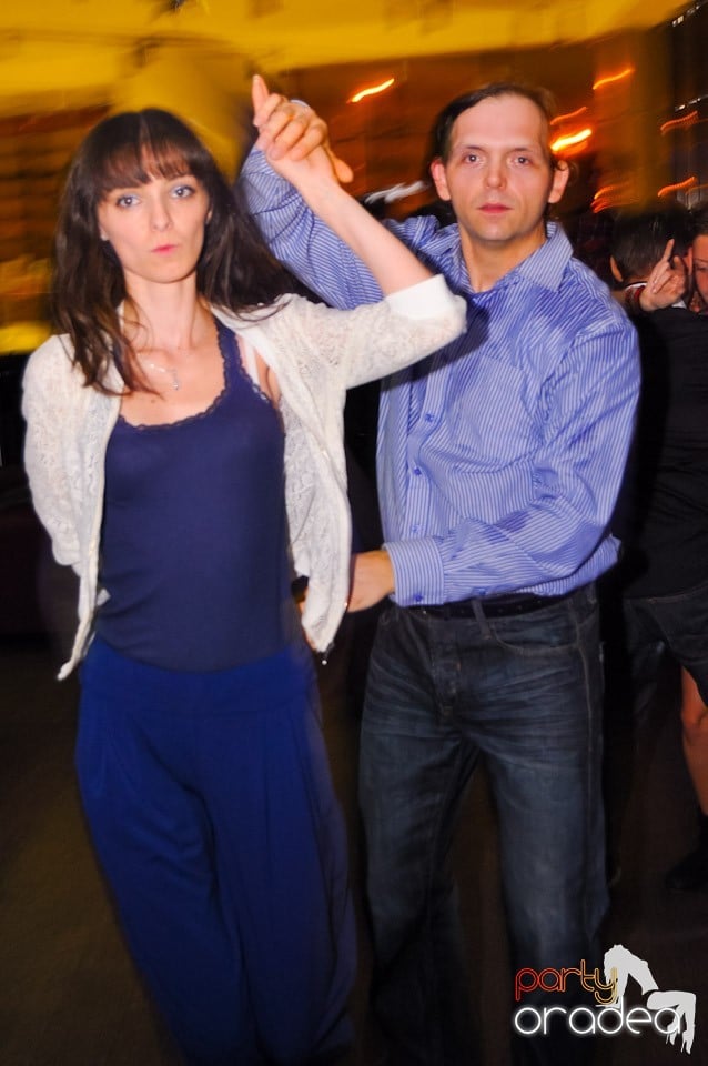 Friday Night Dance Party în Blondy's, 