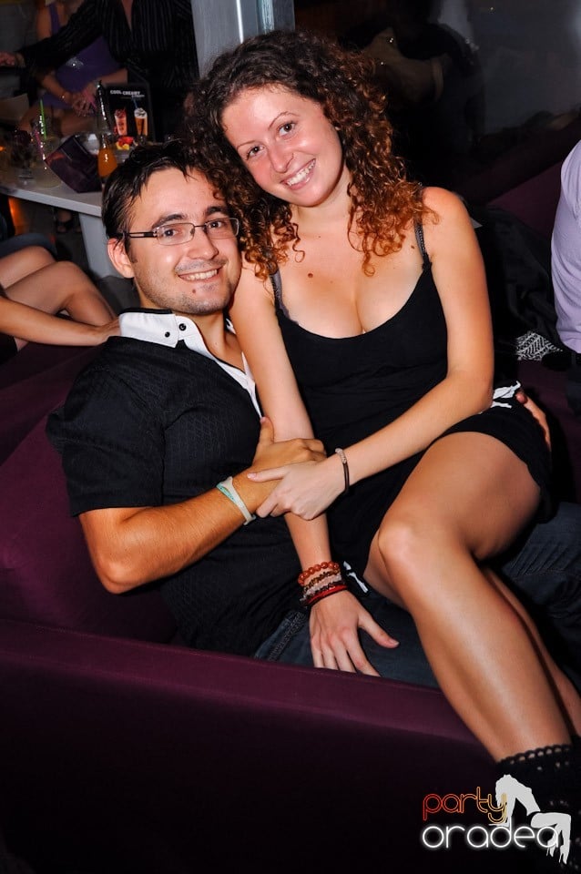 Friday Night Dance Party în Blondy's, 