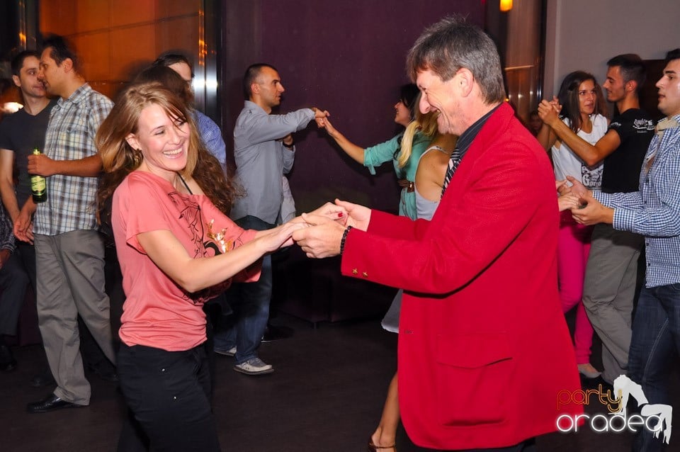 Friday Night Dance Party în Blondy's, 