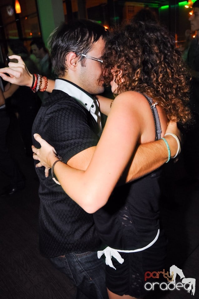 Friday Night Dance Party în Blondy's, 