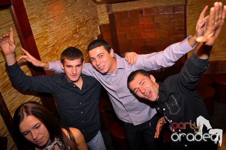 Friday Night @ Downtown, 