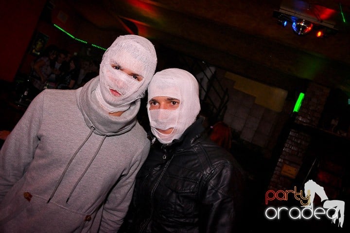 Friday Night @ Downtown, 