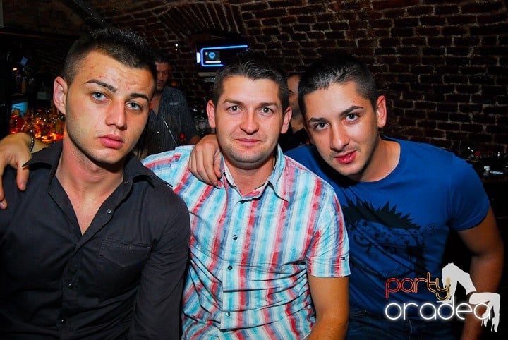 Friday Night @ Escape, 