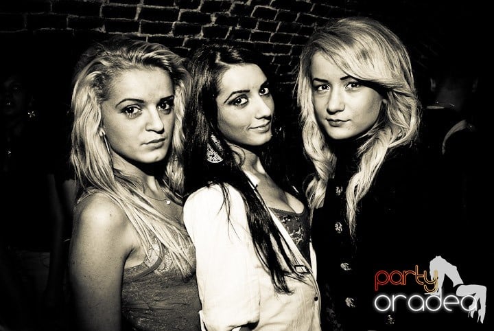 Friday Night @ Escape, 