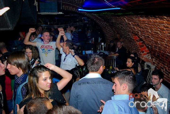 Friday Night @ Escape, 