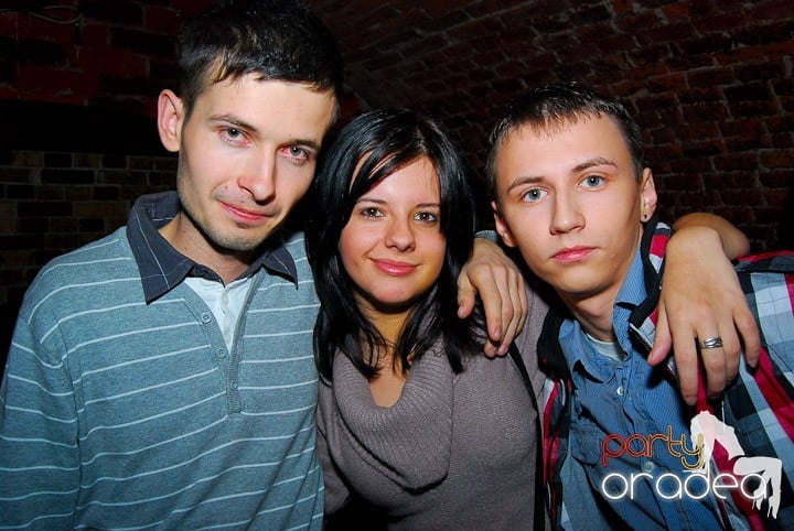 Friday Night @ Escape, 